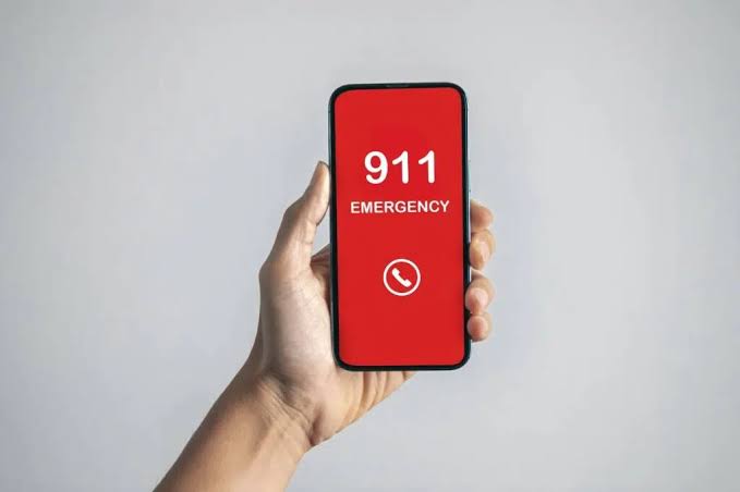 What to Do After Calling Emergency Services: Immediate Next Steps